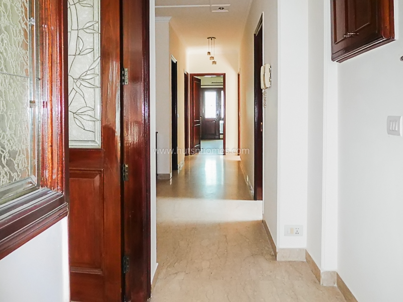 4 BHK Flat For Rent in Vasant Vihar