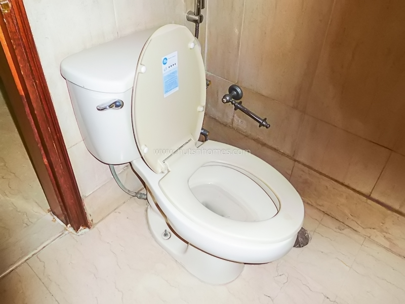 4 BHK Flat For Rent in Vasant Vihar