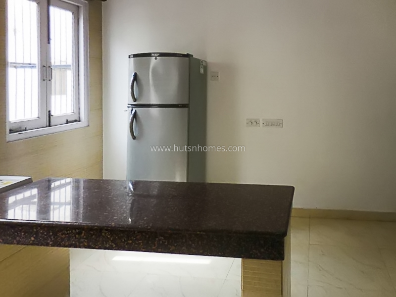 2 BHK Flat For Rent in Defence Colony