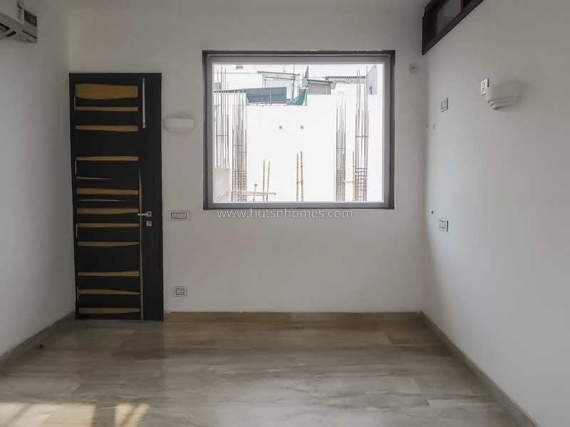 11 BHK Entire-Building For Rent in Anand Niketan