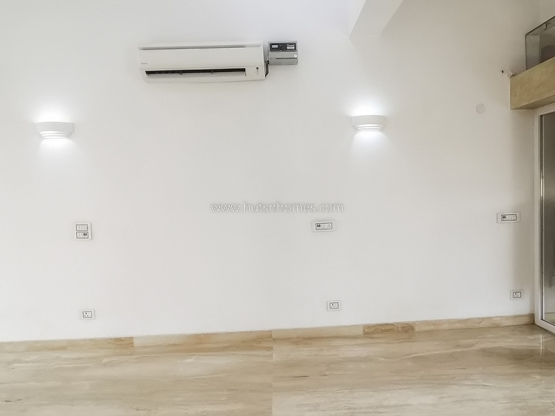 11 BHK Entire-Building For Rent in Anand Niketan