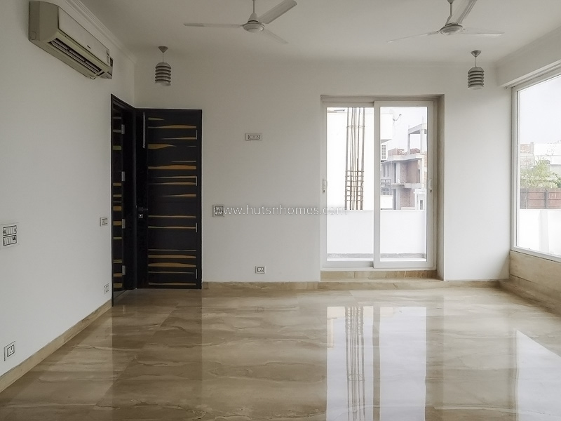 11 BHK Entire-Building For Rent in Anand Niketan