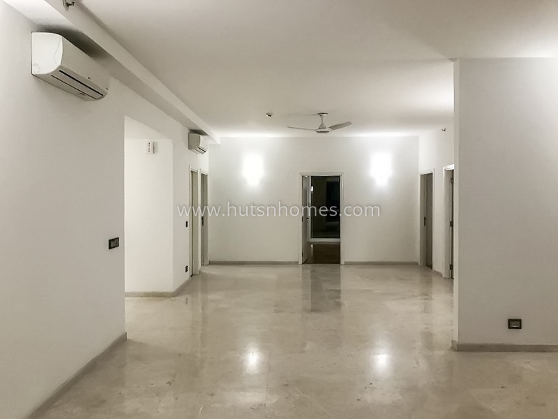 4 BHK Condo For Rent in Golf Course Road
