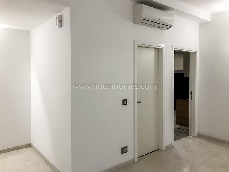4 BHK Condo For Rent in Golf Course Road