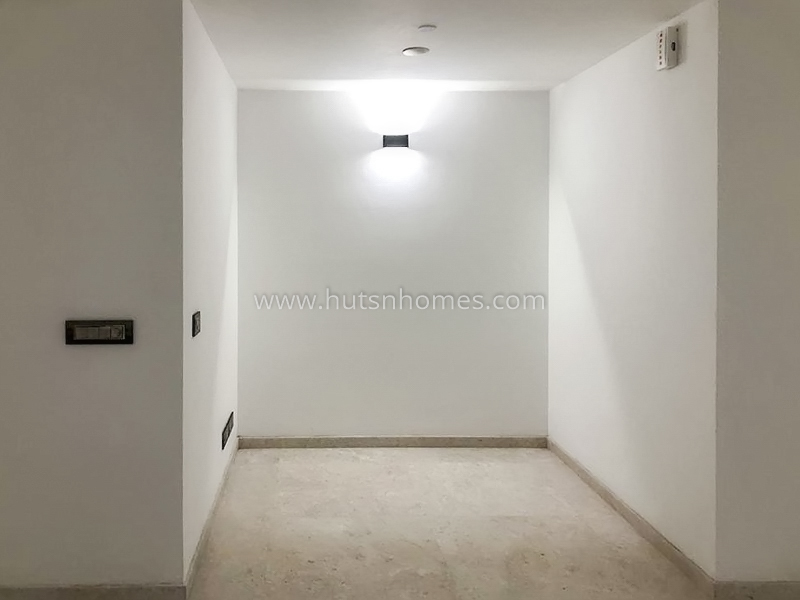 4 BHK Condo For Rent in Golf Course Road