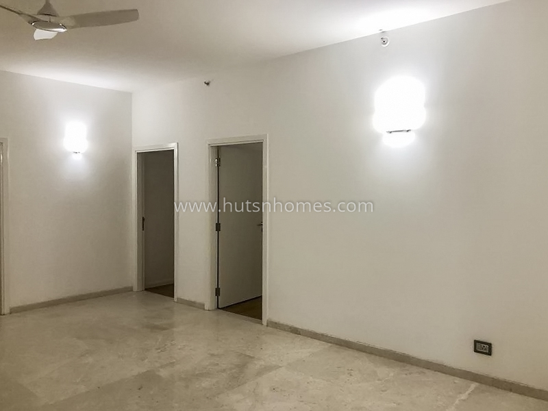 4 BHK Condo For Rent in Golf Course Road