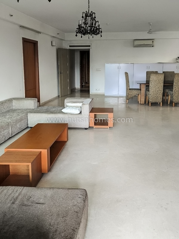 4 BHK Condo For Rent in Golf Course Road