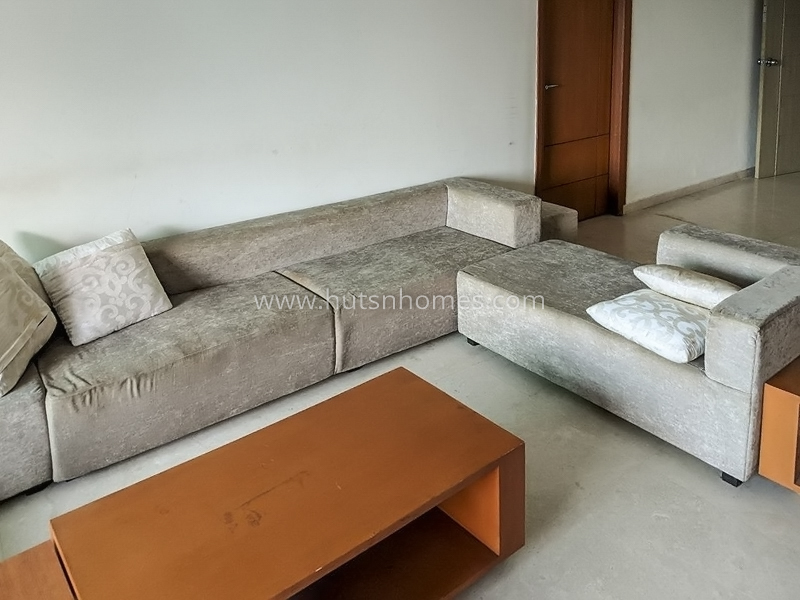 4 BHK Condo For Rent in Golf Course Road