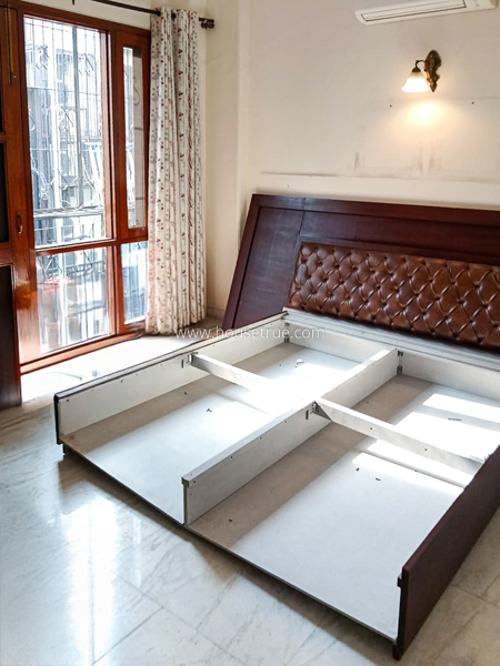 3 BHK Flat For Rent in Defence Colony