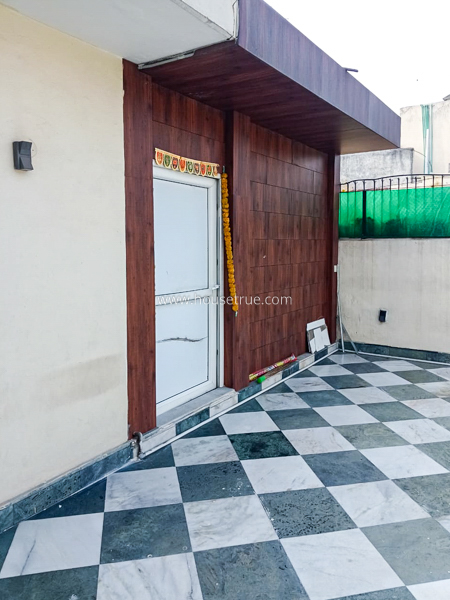 3 BHK Flat For Rent in Defence Colony