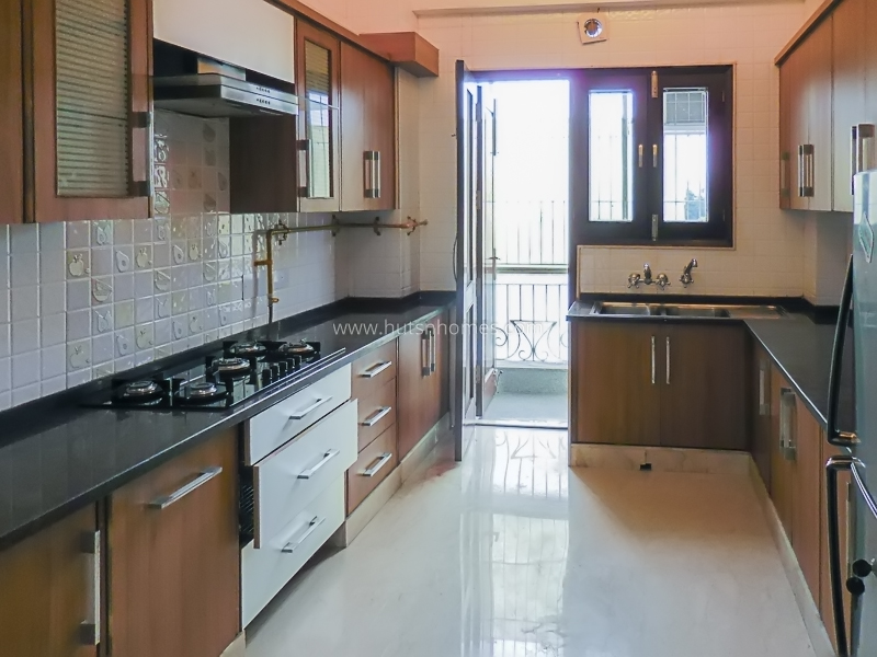 3 BHK Flat For Rent in Defence Colony