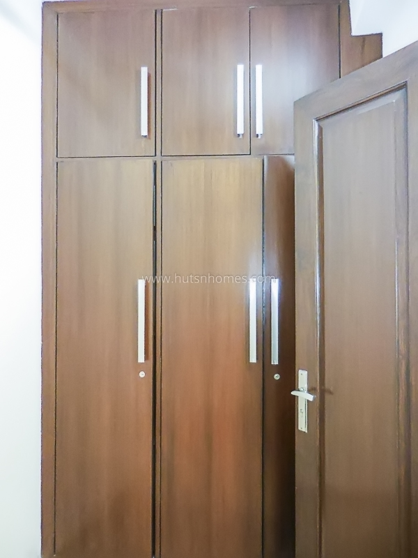 3 BHK Flat For Rent in Defence Colony