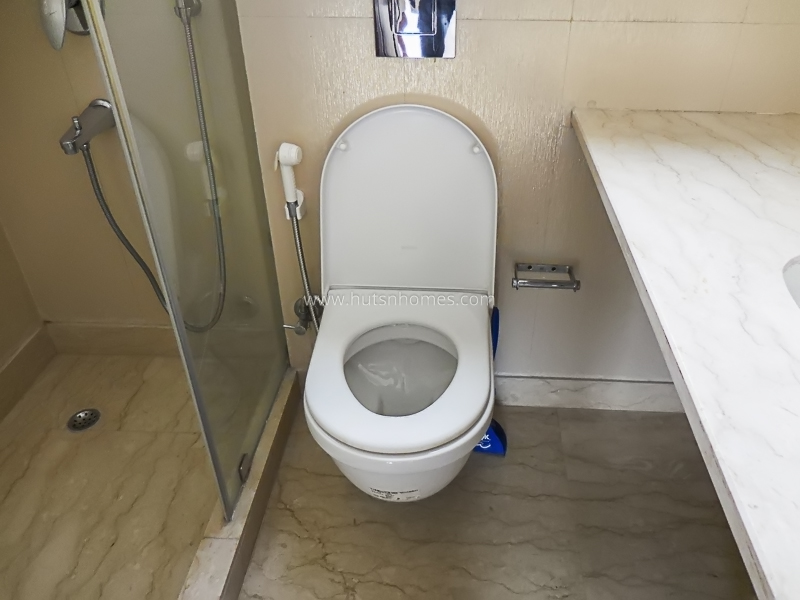 3 BHK Flat For Rent in Defence Colony