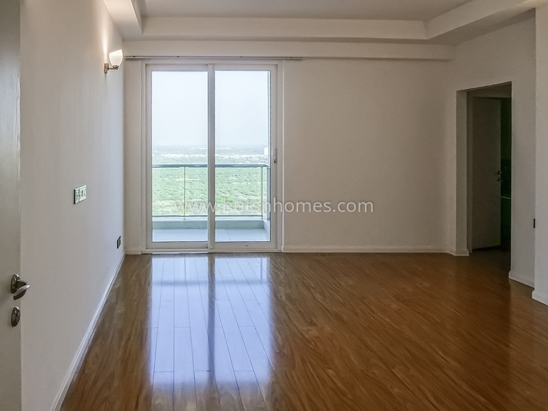 4 BHK Condo For Rent in Golf Course Road