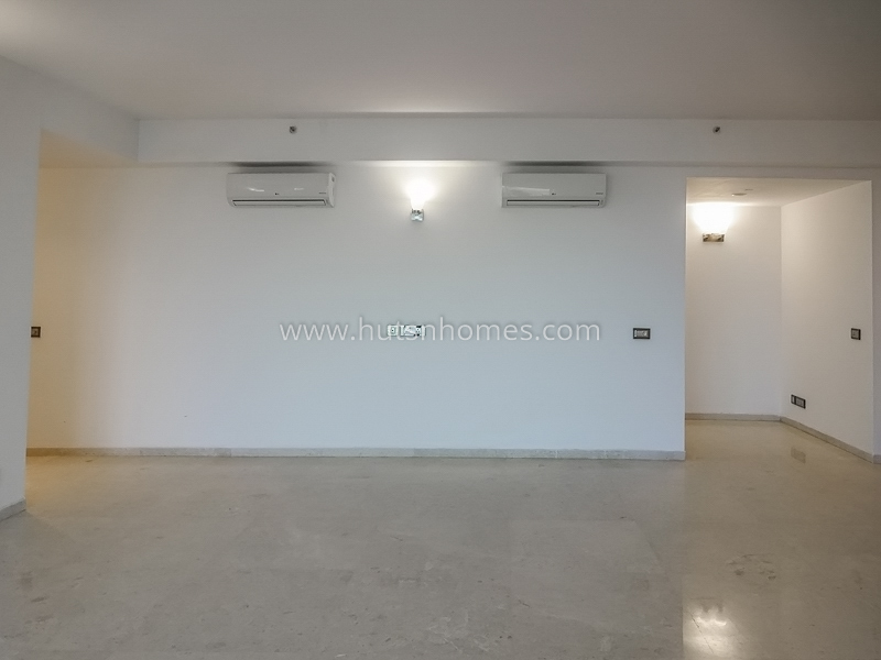 4 BHK Condo For Rent in Golf Course Road