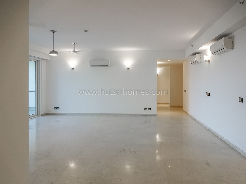 4 BHK Condo For Rent in Golf Course Road