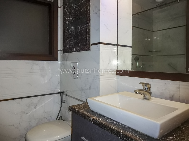 3 BHK Flat For Rent in Panchsheel Enclave