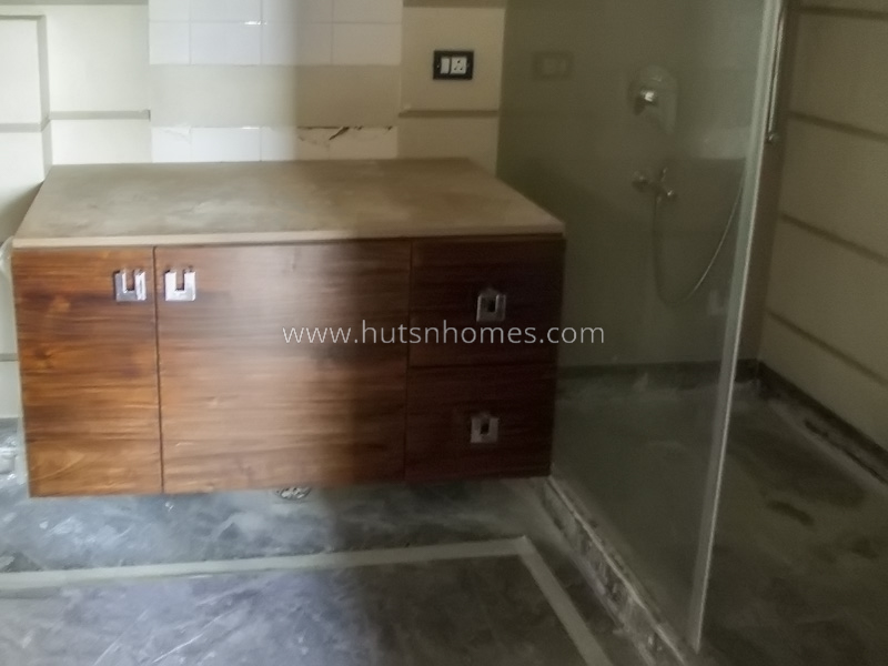 3 BHK Builder Floor For Rent in Defence Colony