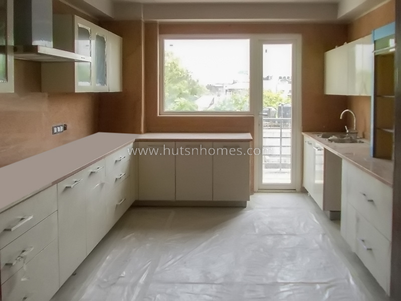 3 BHK Builder Floor For Rent in Defence Colony