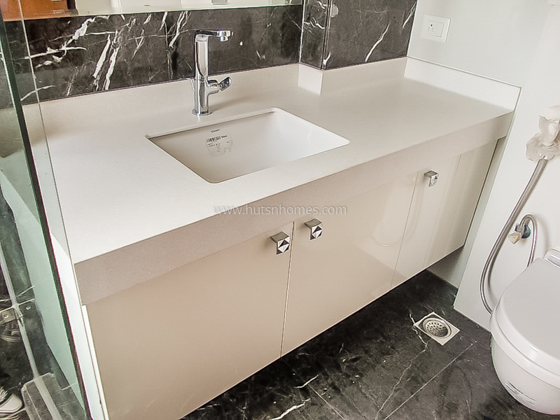 3 BHK Flat For Rent in Nizamuddin East