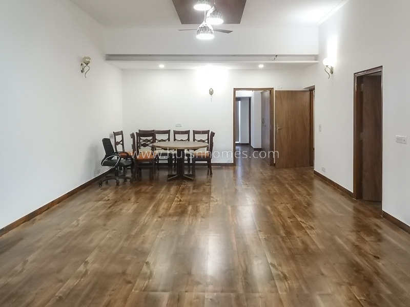 3 BHK Flat For Rent in Defence Colony
