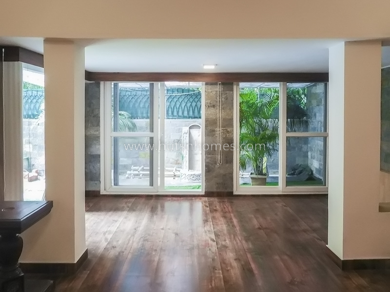 3 BHK Flat For Rent in Defence Colony