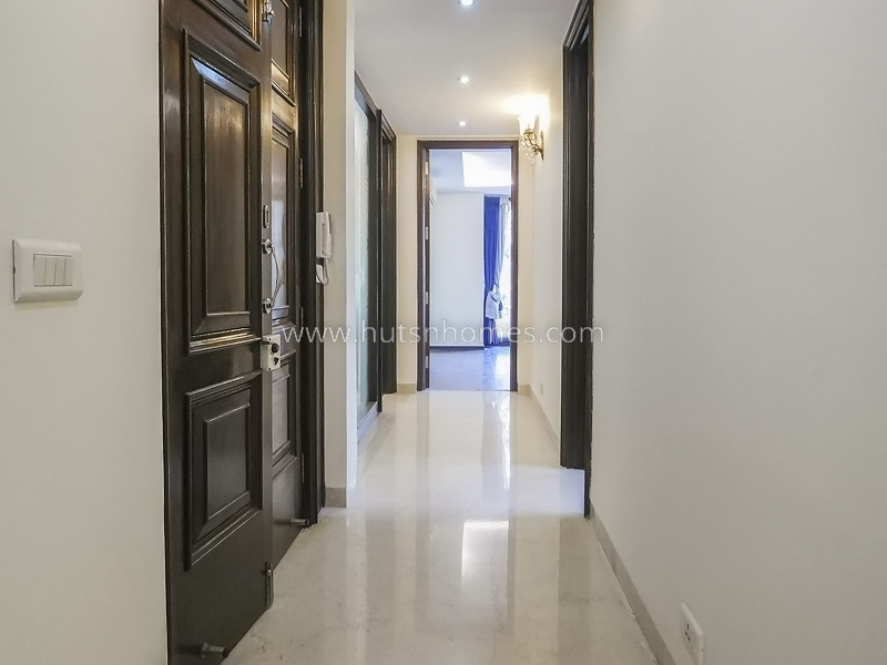 4 BHK Flat For Rent in Vasant Vihar