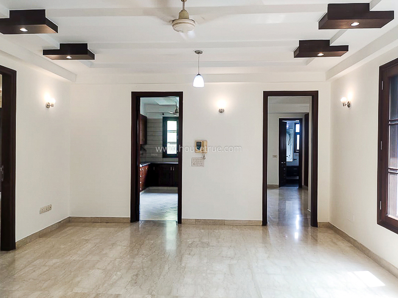 4 BHK Flat For Rent in Safdarjung Development Area