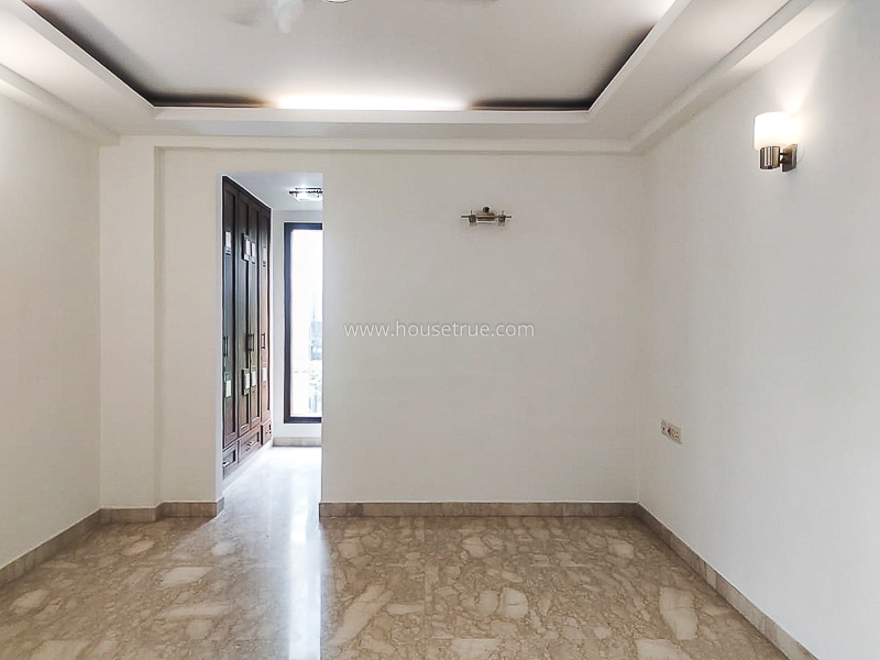 4 BHK Flat For Rent in Safdarjung Development Area