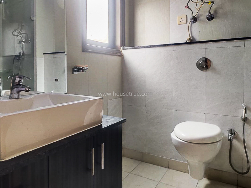 4 BHK Flat For Rent in Safdarjung Development Area