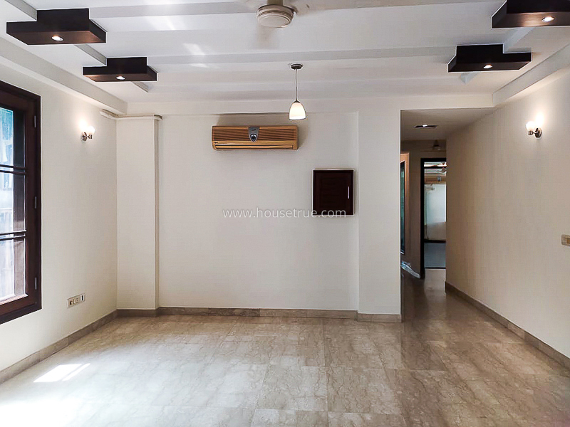 4 BHK Flat For Rent in Safdarjung Development Area