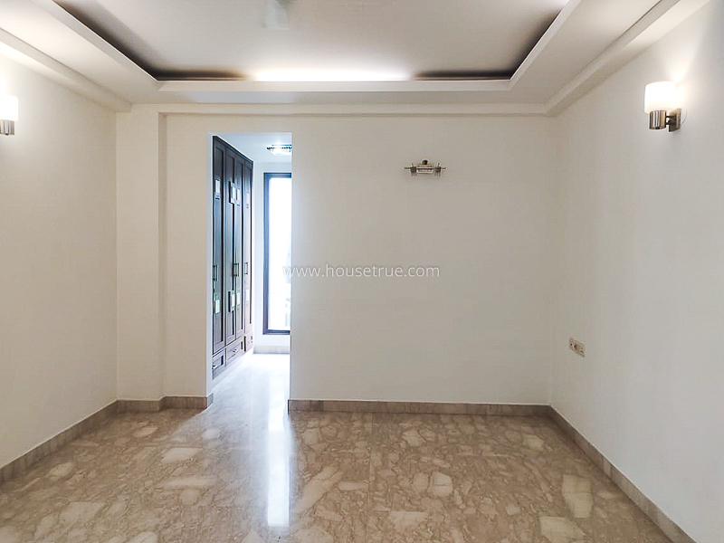 4 BHK Flat For Rent in Safdarjung Development Area