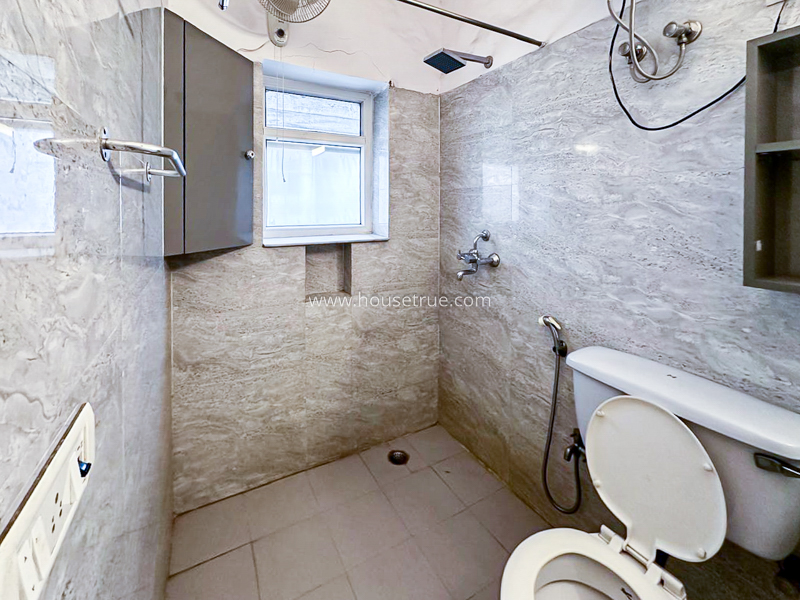 2 BHK Flat For Rent in Safdarjung Development Area