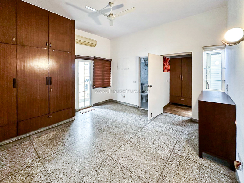 2 BHK Flat For Rent in Safdarjung Development Area