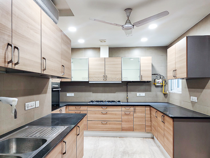4 BHK Flat For Rent in Safdarjung Development Area