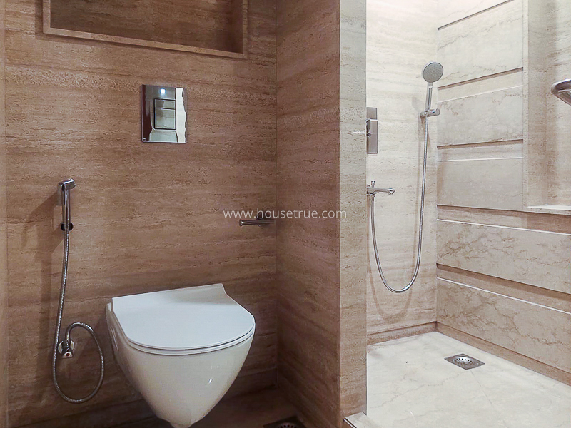 4 BHK Flat For Rent in Safdarjung Development Area