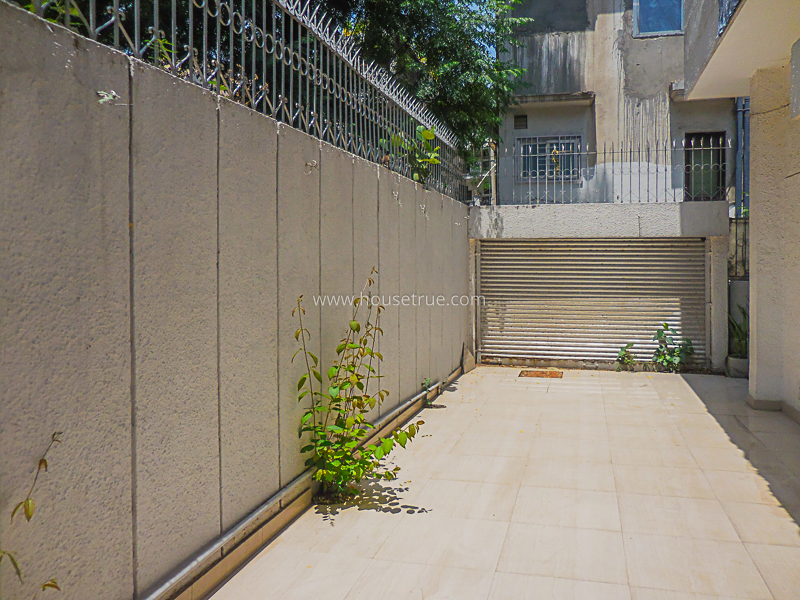 4 BHK Flat For Rent in Safdarjung Development Area