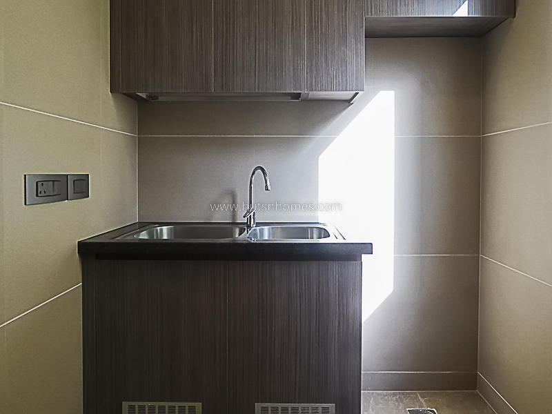 4 BHK Flat For Rent in Safdarjung Development Area