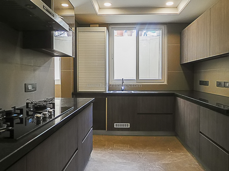4 BHK Flat For Rent in Safdarjung Development Area
