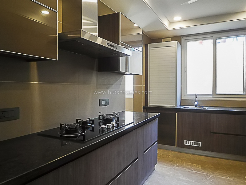 4 BHK Flat For Rent in Safdarjung Development Area