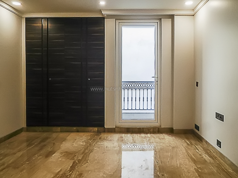 4 BHK Flat For Rent in Safdarjung Development Area