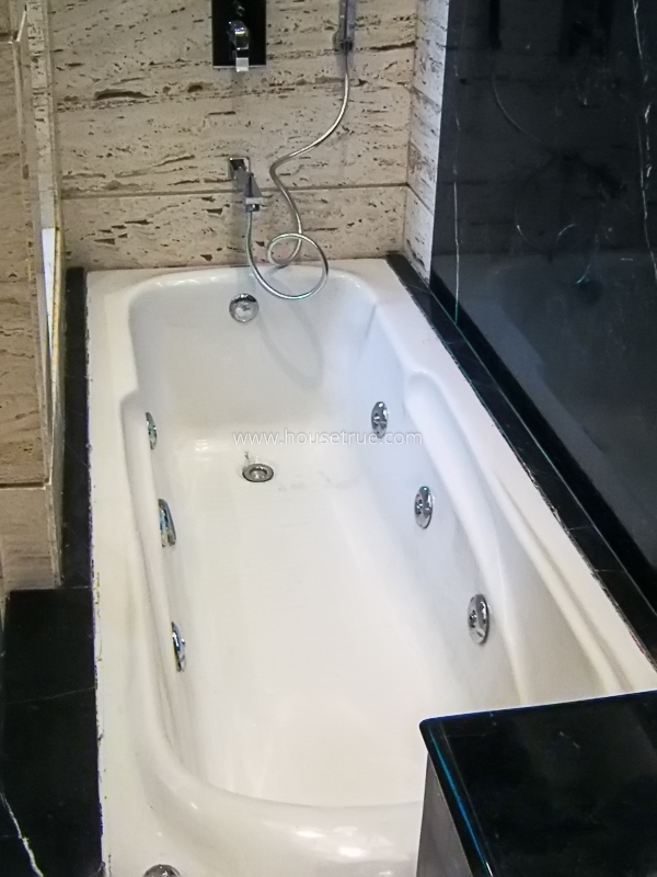 4 BHK Builder Floor For Rent in Safdarjung Development Area