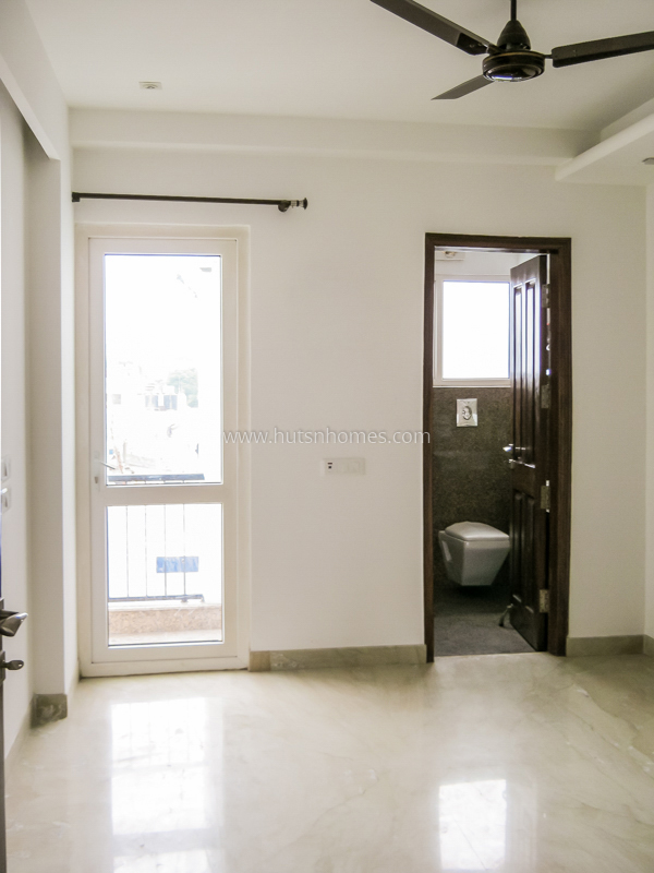 3 BHK Flat For Rent in Safdarjung Development Area