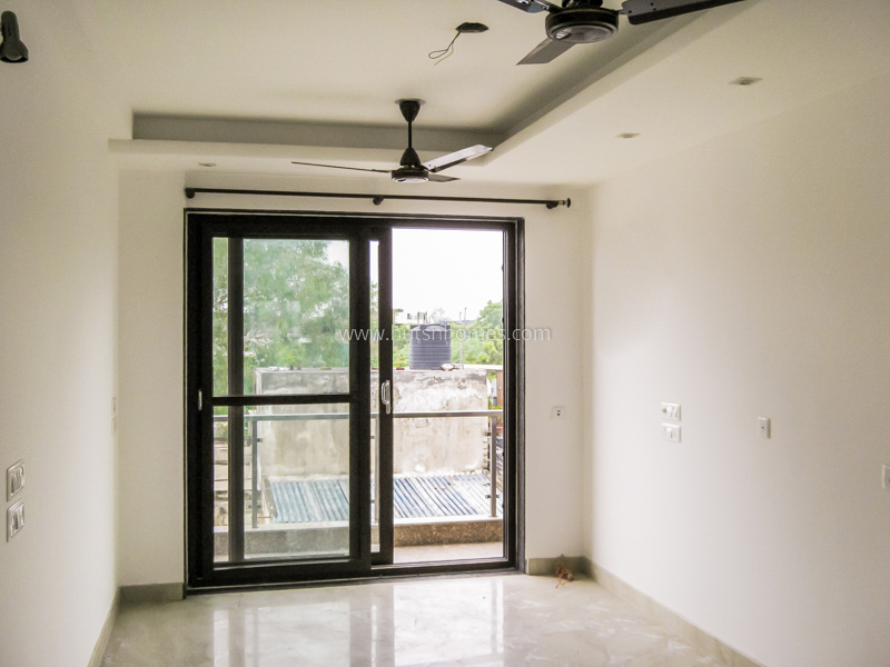 3 BHK Flat For Rent in Safdarjung Development Area