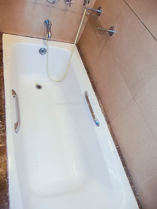 4 BHK Flat For Rent in Vasant Vihar