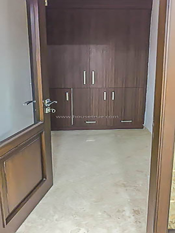 3 BHK Flat For Rent in Defence Colony