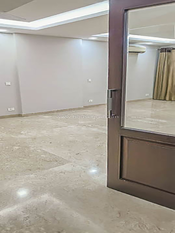 3 BHK Flat For Rent in Defence Colony