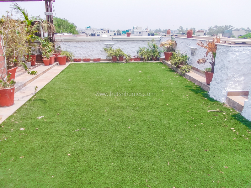 5 BHK Duplex For Rent in Defence Colony