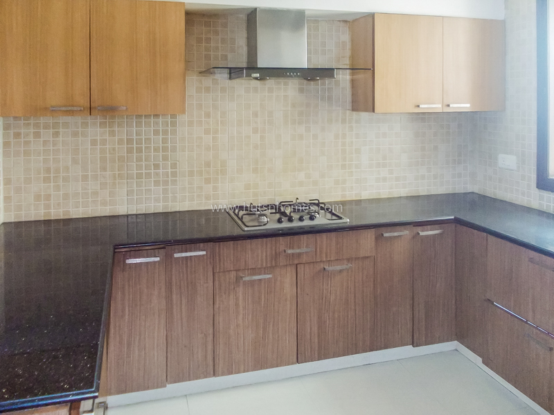 5 BHK Duplex For Rent in Defence Colony