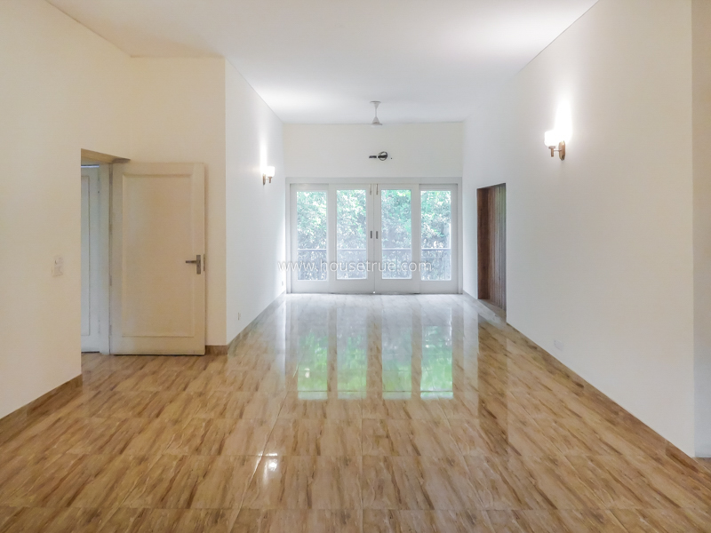 5 BHK House For Rent in Defence Colony